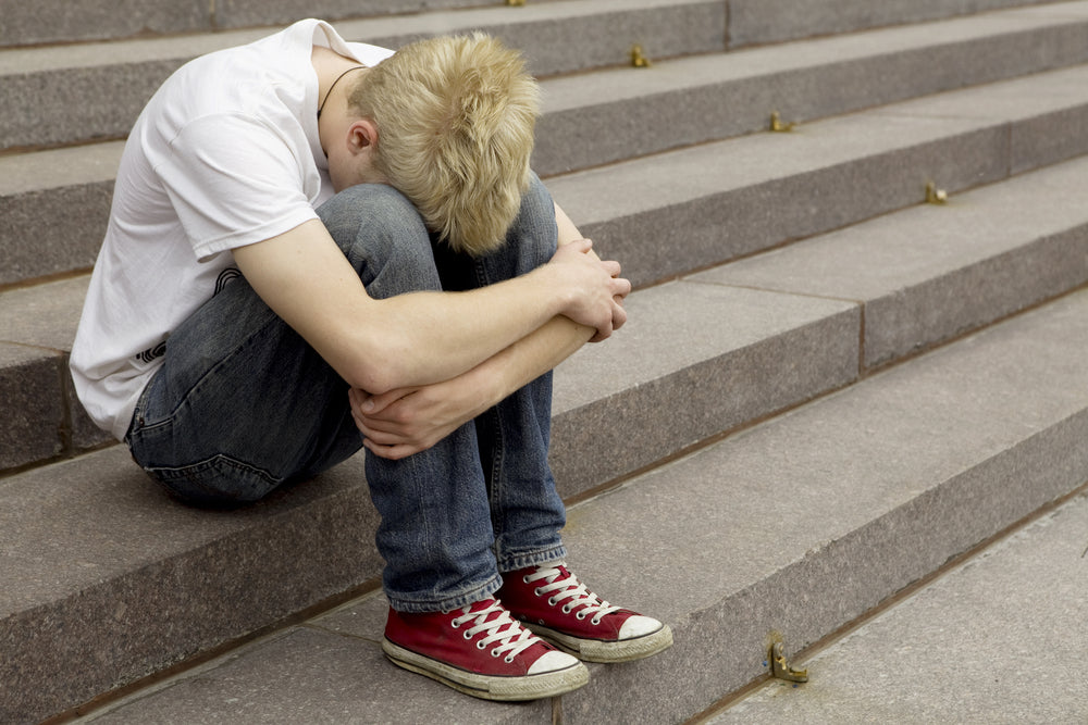 Youth Ministry Essentials: 6 Steps to Helping Hurting Students